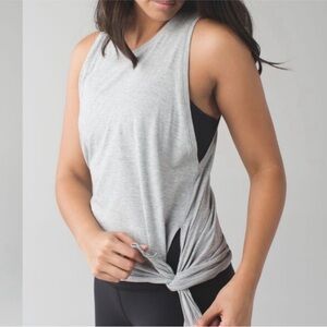 Lululemon To The Point Side Tie Tank 🌼